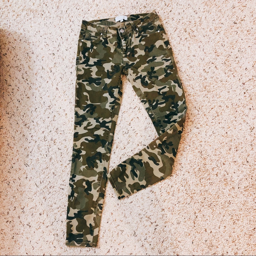 Kendall+Kylie Camo Jeans